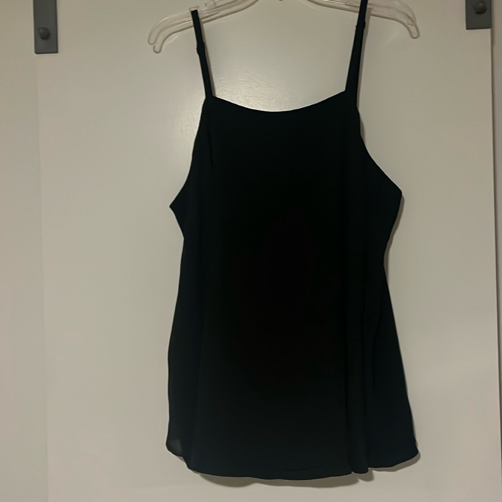 NEW Torrid Cami Tank Flowy Black Size 2 2X Blouse Top